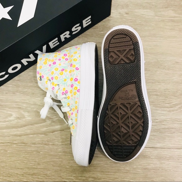 Converse Ditsy Floral Chuck Taylor High Tops - Picture 2 of 8